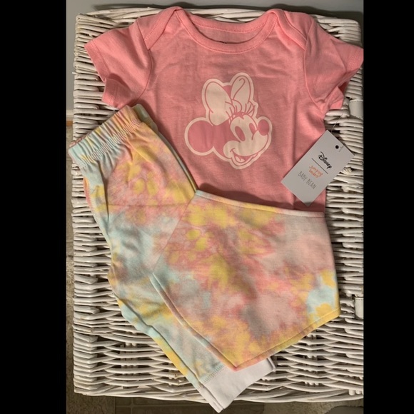 Disney Minnie Mouse onesie, pants & bib set - Picture 3 of 5